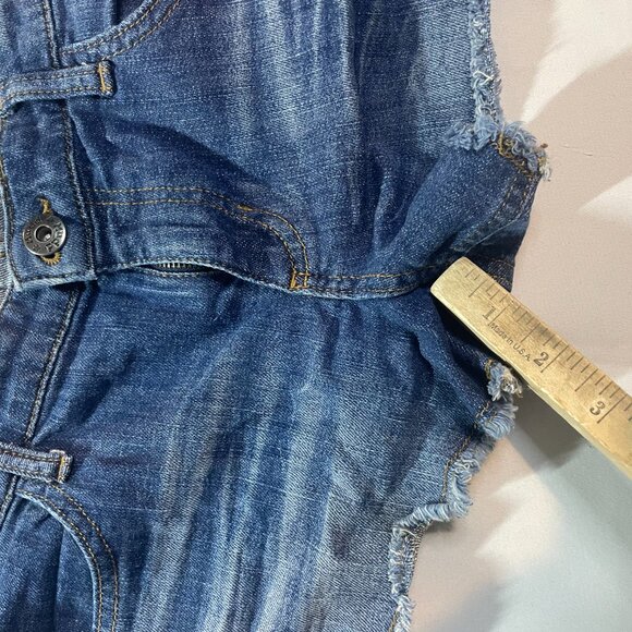 Mudd Jean Shorts Y2K Womens Size 15 Blue Medium Wash Denim Frayed Hem Cut Off - Picture 2 of 5